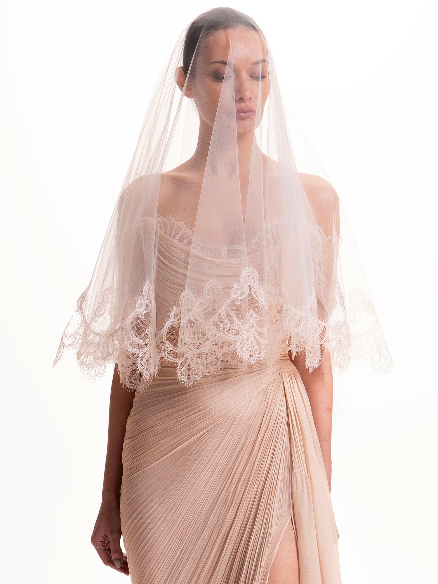 IVA VEIL